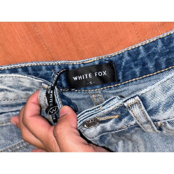 NWT White Fox Blue Lets Bounce Disressed Boyfriend Jeans Women Size Small - Picture 12 of 13